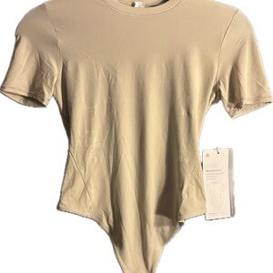 NWT - Lululemon - Wundermost Nulu Short Sleeve Crew Thong Bodysuit (XS)